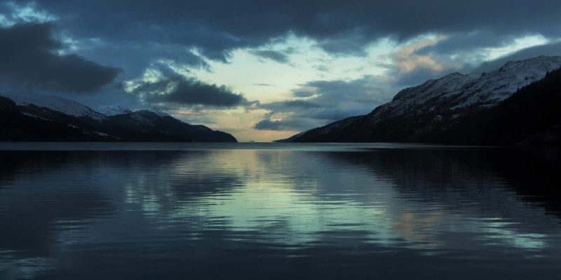 Loch ness Lake in Schotland met Galtic