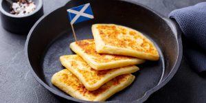 Schotse tattie potato scones Schotland met Galtic